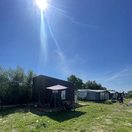 Surf Camp Кемпинг